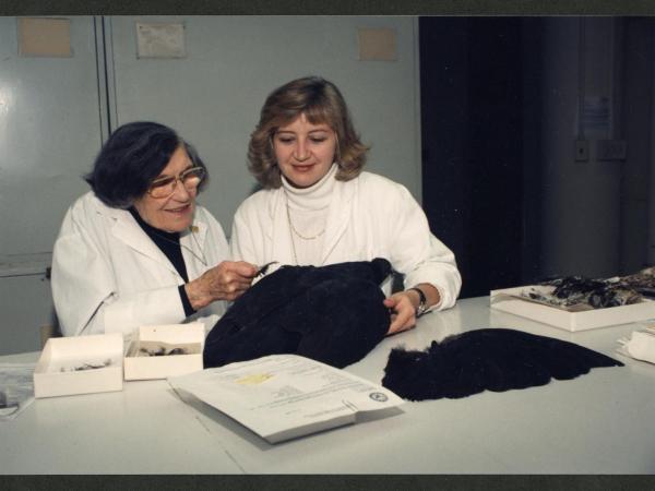 Roxie Laybourne and Carla Dove with Black Vulture.