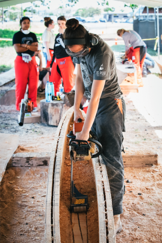 Smithsonian Merrie Monarch Womens Canoe Carving Program